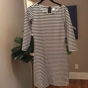 Old Navy striped 3/4 length sleeve dress